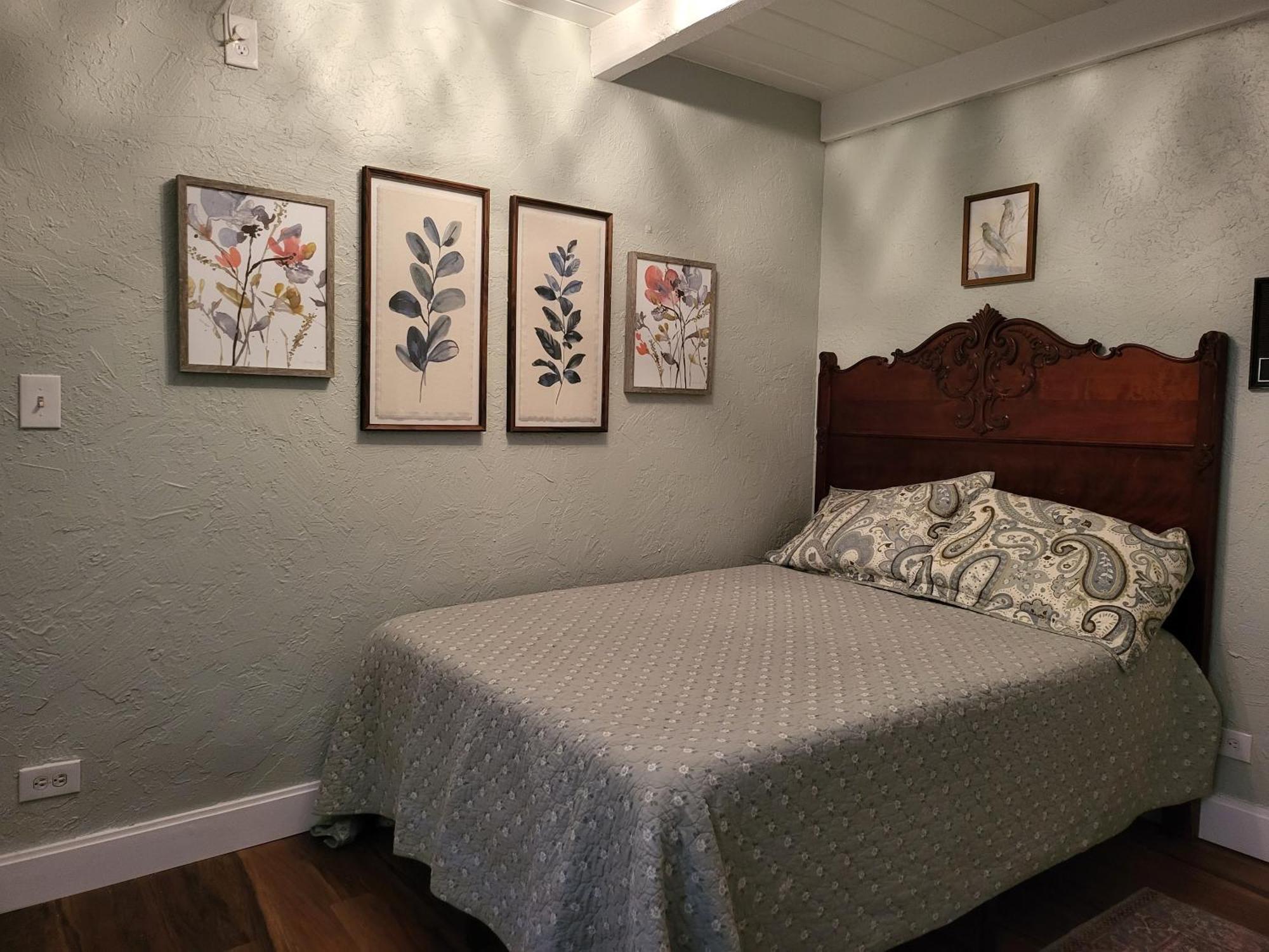 Smart Solution - Individual Private Bed-Pods In Gorgeous Shared Space - Women Only Dorm In Room 5 - Coed House - Full-Sized Mattresses In Individual Pods - With Built-In Private Storage - Gorgeous Shared Room - Affordable Luxury - Sparrow House Фінікс Екстер'єр фото